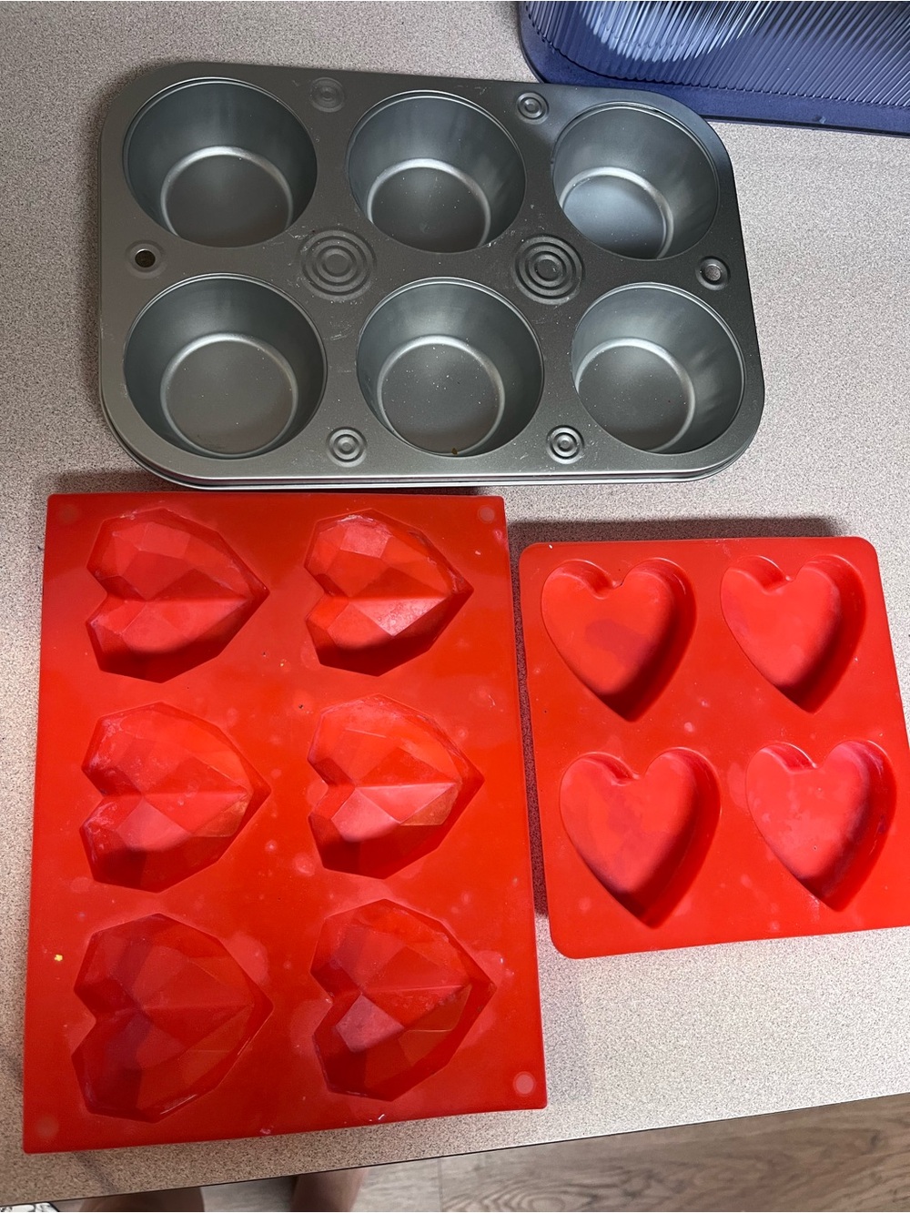 Silicone Heart and Faceted Mold Set with Nonstick Muffin Tin - Red